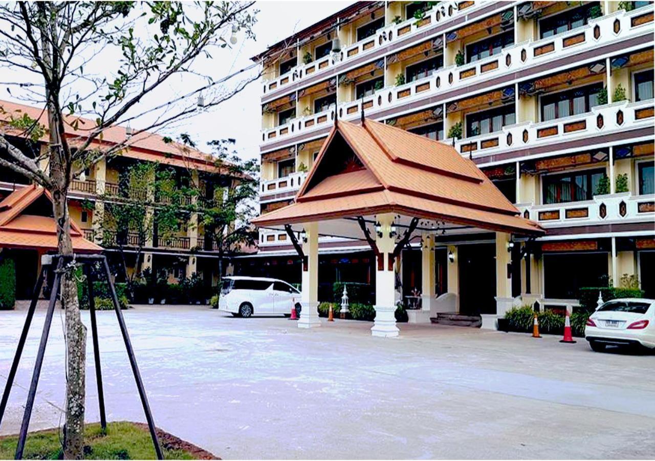 I Boutique Hotel Pluak Daeng Екстериор снимка