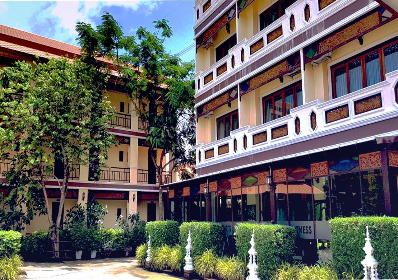 I Boutique Hotel Pluak Daeng Екстериор снимка